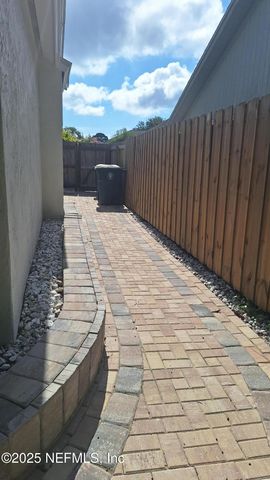 2026 ST MARTINS Drive W, Jacksonville, FL 32246