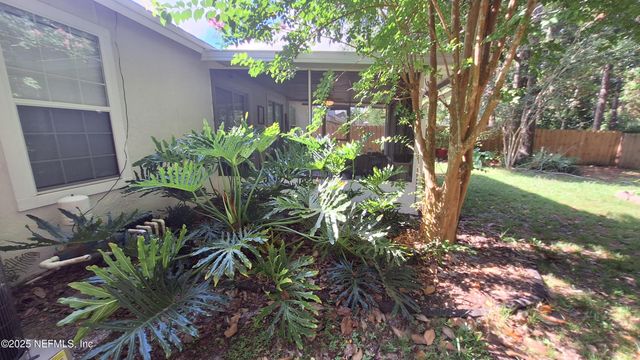 2026 ST MARTINS Drive W, Jacksonville, FL 32246