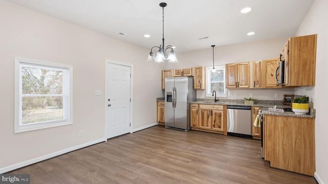 302 DEPOT ST, Gordonsville, VA 22942