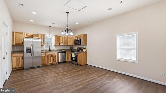 302 DEPOT ST, Gordonsville, VA 22942