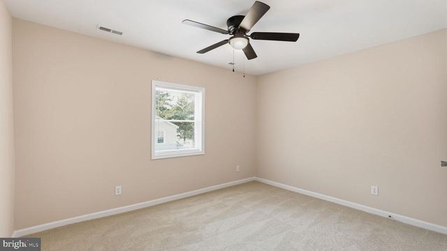 302 DEPOT ST, Gordonsville, VA 22942