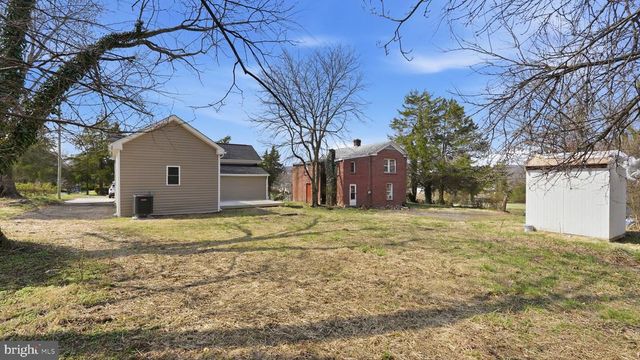 302 DEPOT ST, Gordonsville, VA 22942