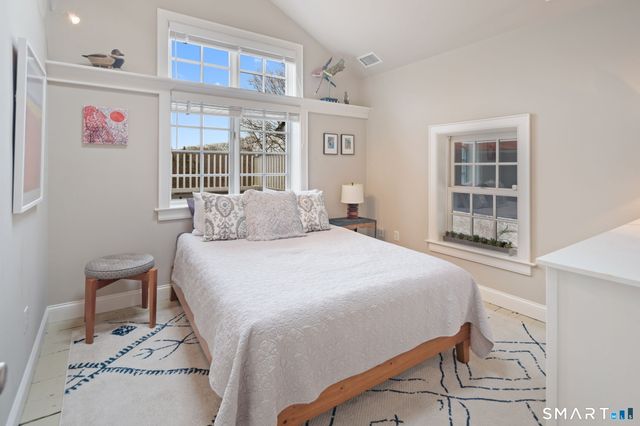 135 Comstock Hill Road, New Canaan, CT 06840