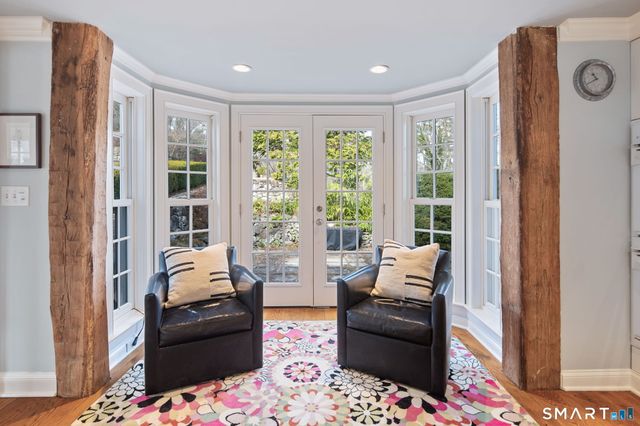 135 Comstock Hill Road, New Canaan, CT 06840