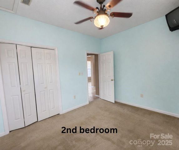 132 Grayrock Drive, Statesville, NC 28677