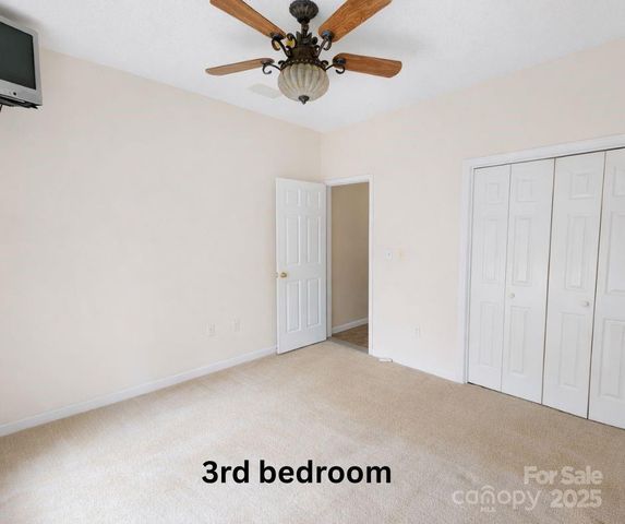 132 Grayrock Drive, Statesville, NC 28677