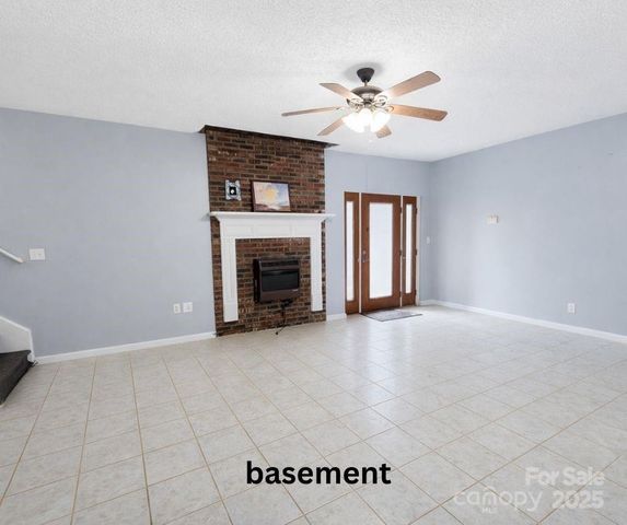 132 Grayrock Drive, Statesville, NC 28677