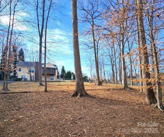 132 Grayrock Drive, Statesville, NC 28677