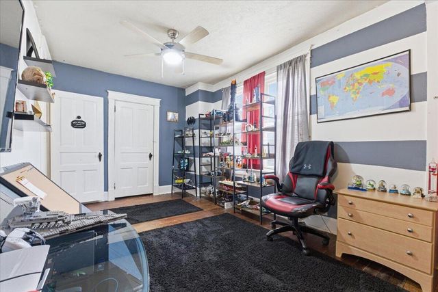 335 LINCOLN Avenue, Council Bluffs, IA 51503