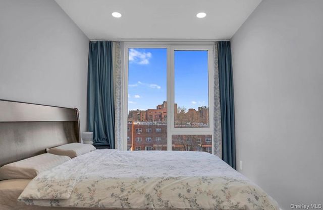 146-17 Northern Boulevard 3A, Flushing, NY 11354