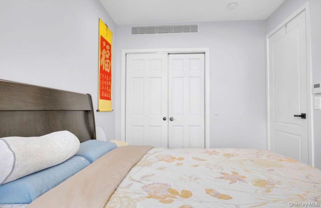 146-17 Northern Boulevard 3A, Flushing, NY 11354