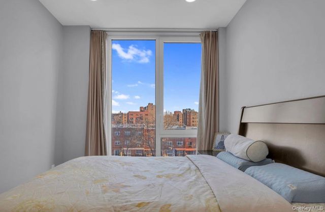 146-17 Northern Boulevard 3A, Flushing, NY 11354