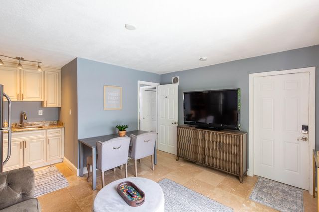 210 Malverne Road, West Palm Beach, FL 33405