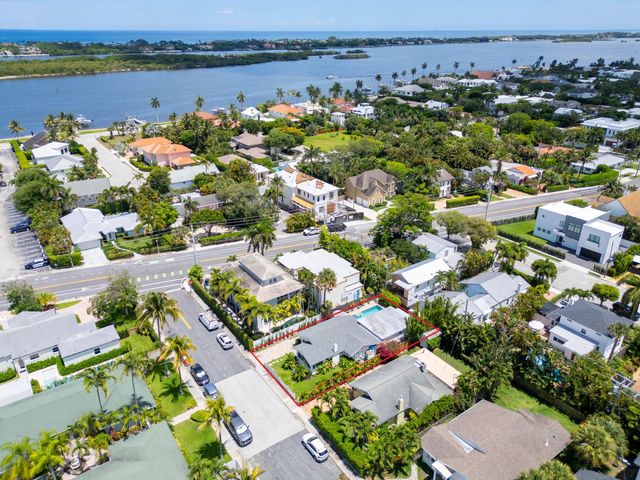 210 Malverne Road, West Palm Beach, FL 33405