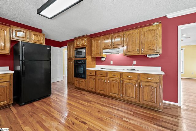 225 Mill Creek Road, Westminster, SC 29693