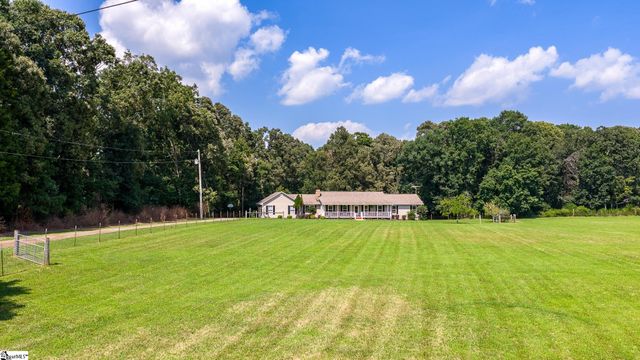 225 Mill Creek Road, Westminster, SC 29693