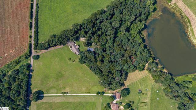 225 Mill Creek Road, Westminster, SC 29693