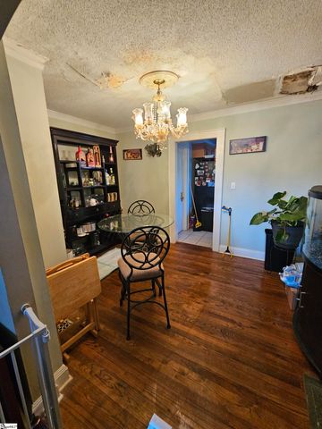 1718 W Market Street, Anderson, SC 29624