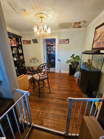 1718 W Market Street, Anderson, SC 29624