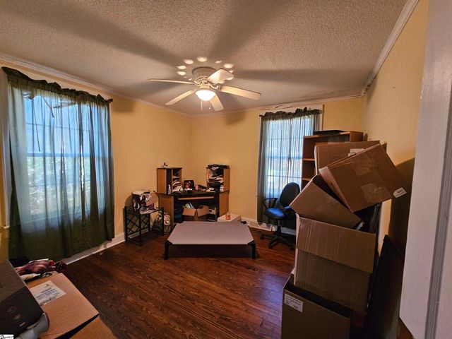 1718 W Market Street, Anderson, SC 29624