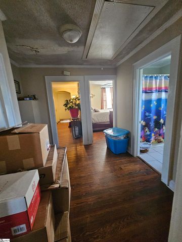 1718 W Market Street, Anderson, SC 29624