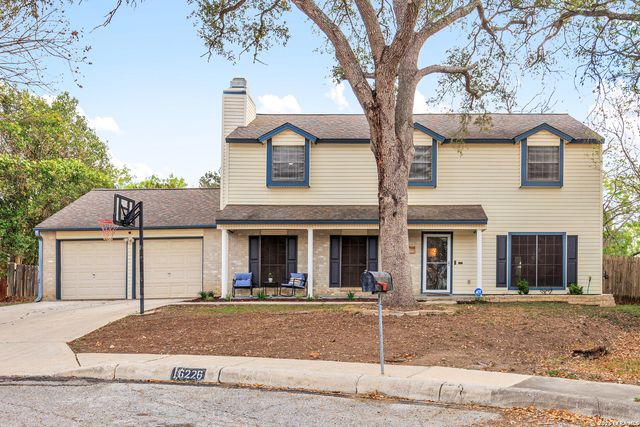 16226 Pinetree, San Antonio, TX 78247