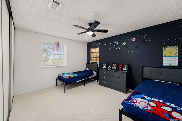 16226 Pinetree, San Antonio, TX 78247