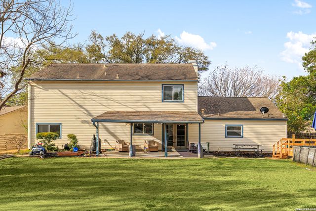 16226 Pinetree, San Antonio, TX 78247