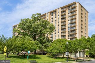4600 S FOUR MILE RUN DR #208, Arlington, VA 22204