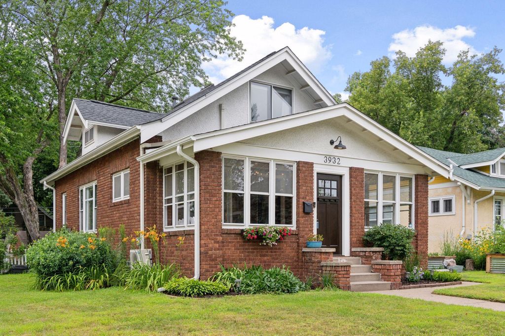 3932 16th Avenue S, Minneapolis, MN 55407