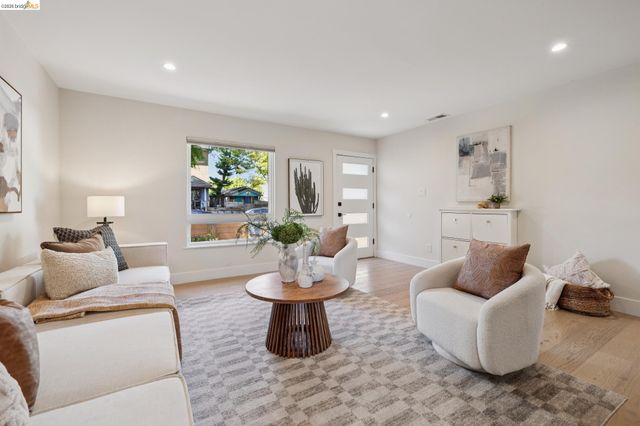 1020 Channing Way, Berkeley, CA 94710