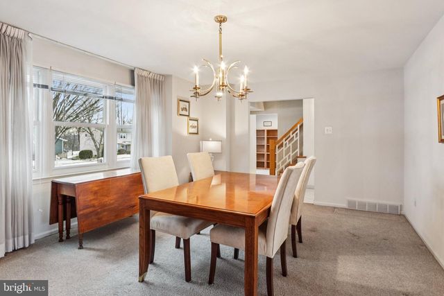 513 MOURNING DOVE RD, Audubon, PA 19403