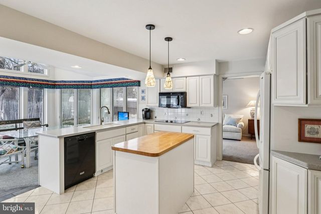 513 MOURNING DOVE RD, Audubon, PA 19403