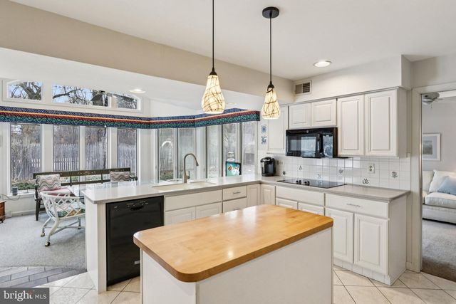 513 MOURNING DOVE RD, Audubon, PA 19403