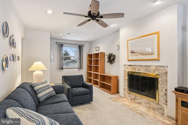 513 MOURNING DOVE RD, Audubon, PA 19403