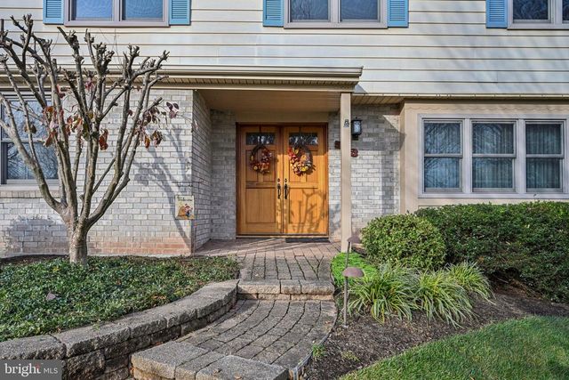 513 MOURNING DOVE RD, Audubon, PA 19403