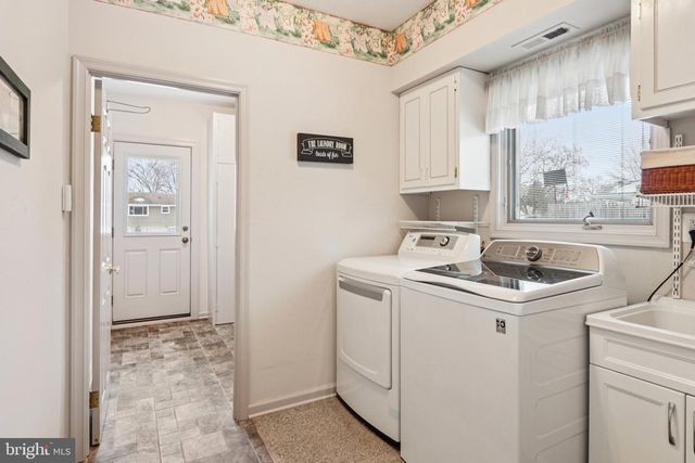 513 MOURNING DOVE RD, Audubon, PA 19403