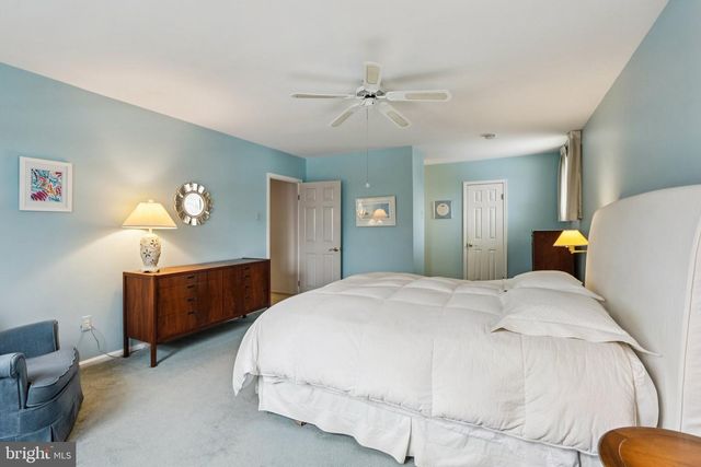 513 MOURNING DOVE RD, Audubon, PA 19403