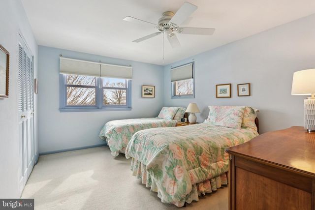 513 MOURNING DOVE RD, Audubon, PA 19403