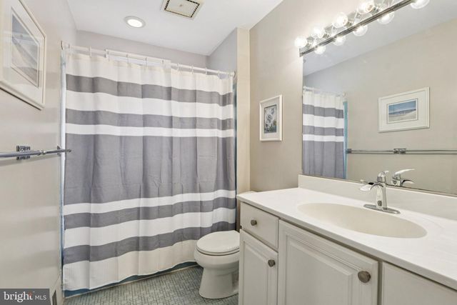 513 MOURNING DOVE RD, Audubon, PA 19403