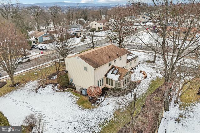 513 MOURNING DOVE RD, Audubon, PA 19403