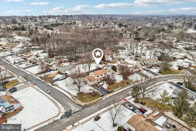 513 MOURNING DOVE RD, Audubon, PA 19403