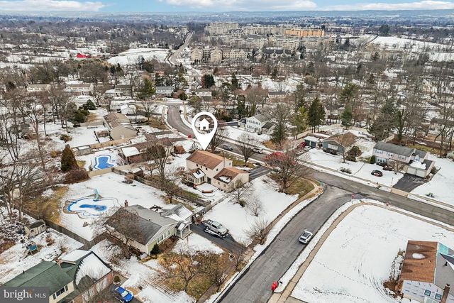 513 MOURNING DOVE RD, Audubon, PA 19403