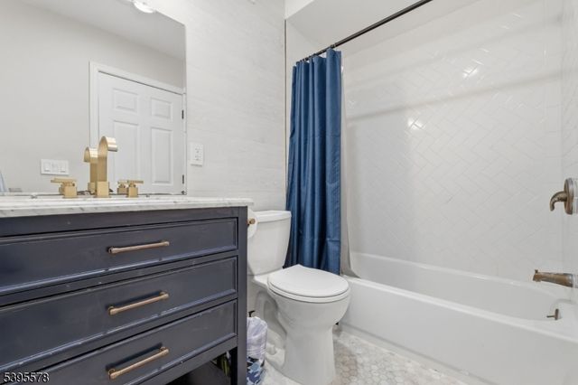 72 Sherman Ave, Newark City, NJ 07114