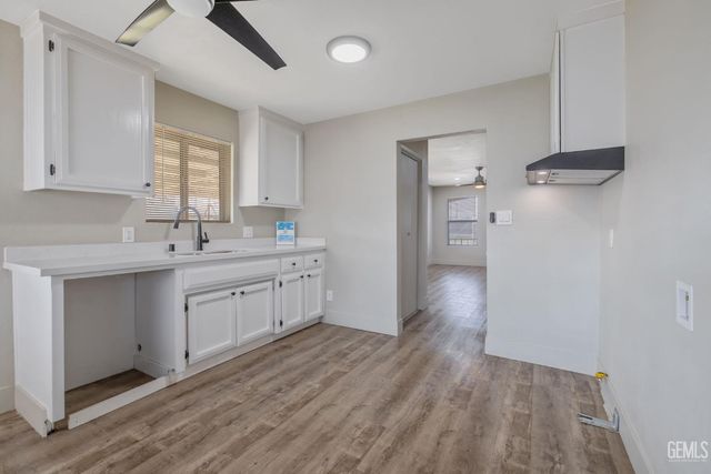 2223 Steele Avenue, Bakersfield, CA 93307