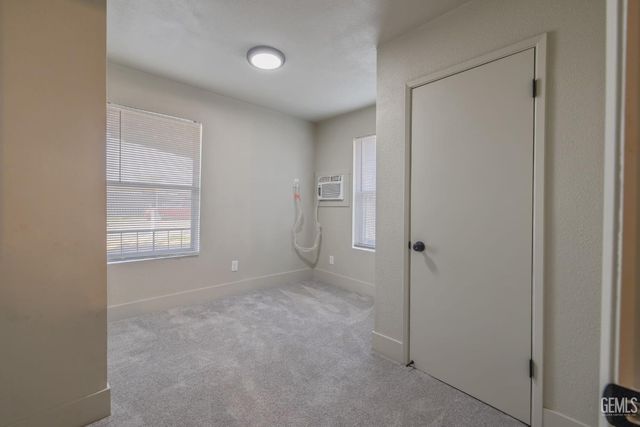 2223 Steele Avenue, Bakersfield, CA 93307