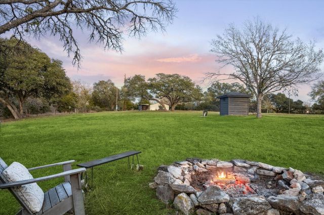 6404 Fm 1948 Road W, Burton, TX 77835