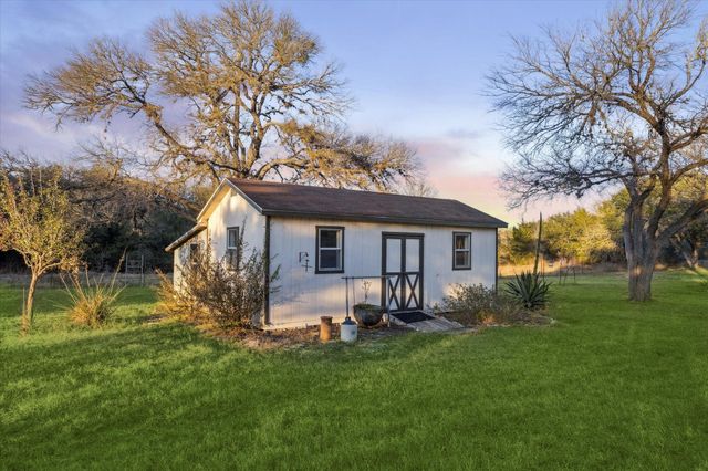 6404 Fm 1948 Road W, Burton, TX 77835