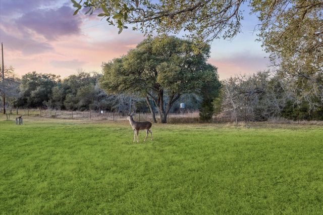 6404 Fm 1948 Road W, Burton, TX 77835