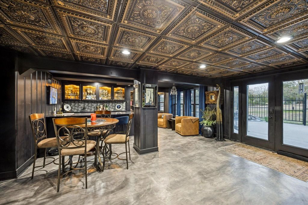 6404 Fm 1948 Road W, Burton, TX 77835